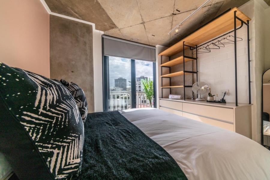 2 Bedroom Property for Sale in Sea Point Western Cape